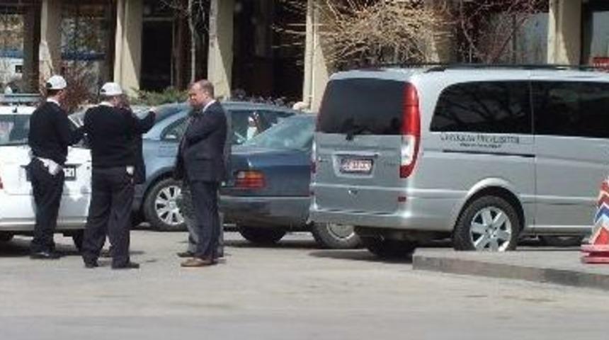 (&ouml;zel Haber) Polisin Kırmızı Plaka Alarmı