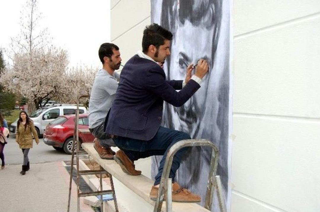 Silinen Ali İsmail Korkmaz&rsquo;ın Siluetini Yeniden &Ccedil;izdiler