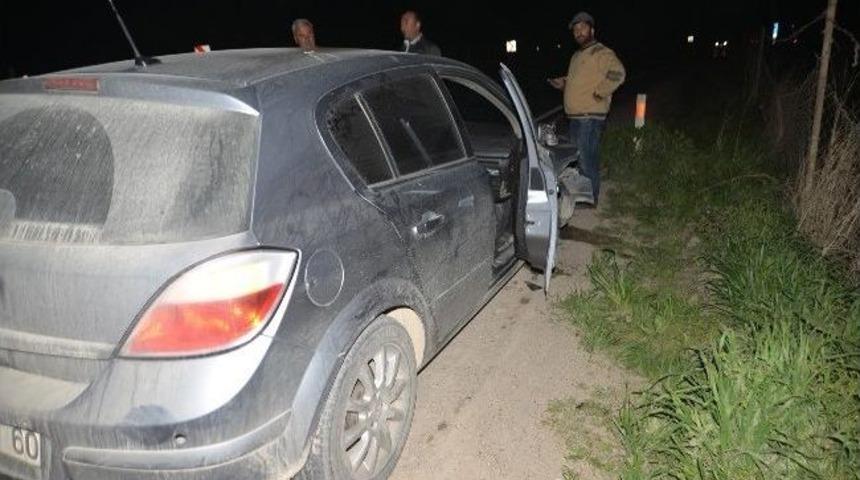 Virajı Alamayan Otomobil Seraya U&ccedil;tu: 1 Yaralı