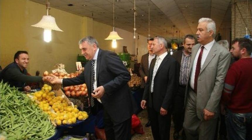 Başkanlardan Katlı Pazaryeri Esnafına Ziyaret