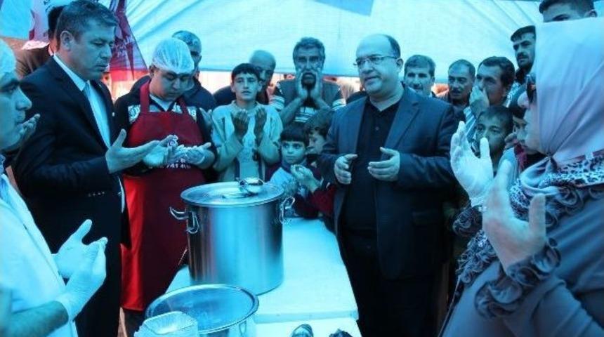 Muhsin Yazıcıoğlu, &Ouml;l&uuml;m&uuml;n&uuml;n 5. Yıl D&ouml;n&uuml;m&uuml;nde Kilis'te Anıldı