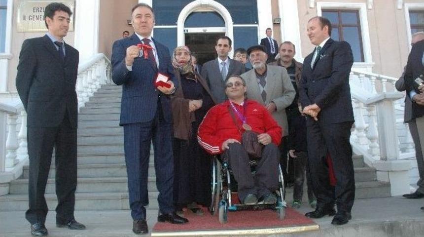 Hancı&rsquo;ya Ev, Afad&rsquo;a Araba