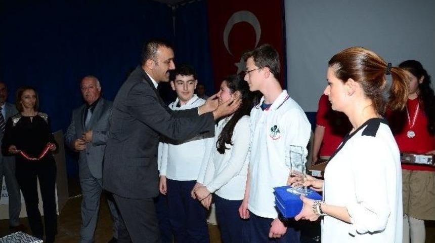Bilgi Yarışmasının Şampiyonu &Ouml;zel K&uuml;lt&uuml;r Ortaokulu Oldu
