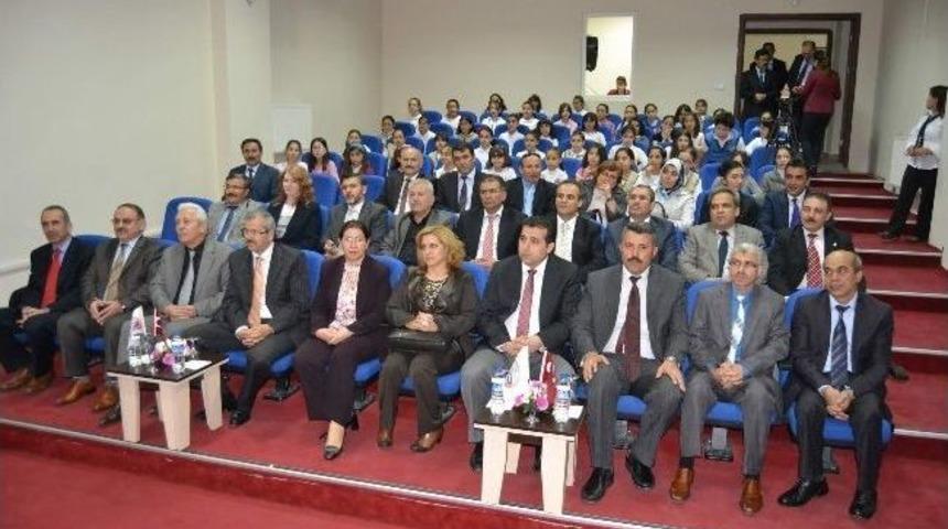 Kayseri'de Plastik G&uuml;n&uuml; D&ouml;n&uuml;ş&uuml;m Eğitim Cd'sinin Tanıtım Toplantısı Yapıldı