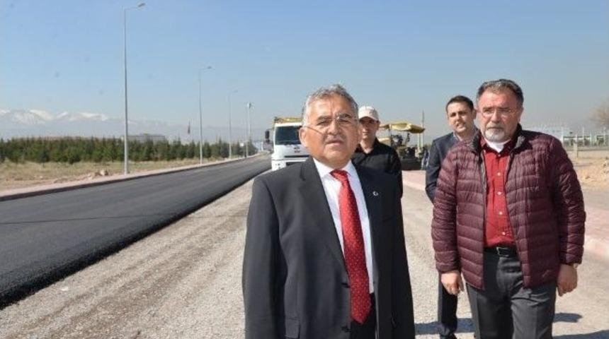 Erciyes &Uuml;niversitesine Alternatif Yeni Bir Yol Daha Asfaltlanarak Hizmete A&ccedil;ıldı