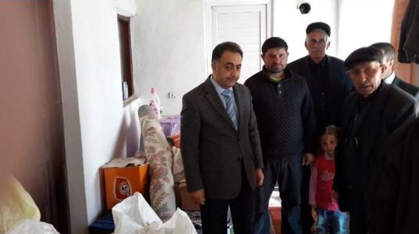 Arpa&ccedil;ay Tepecik K&ouml;y&uuml;&rsquo;nde Evi Yanan Aileye Yardım
