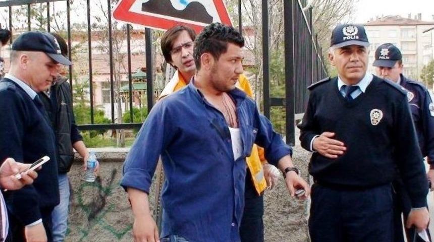 Aksaray&rsquo;da Bı&ccedil;aklı Kavga: 1 Yaralı