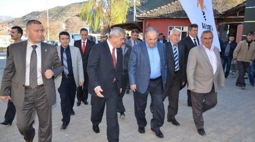 Ak Partili Milletvekili Uslu Se&ccedil;im &Ccedil;alışmalarını S&uuml;rd&uuml;r&uuml;yor