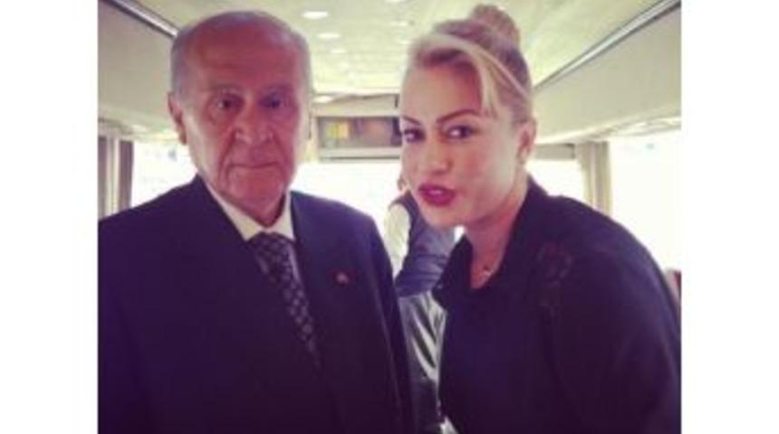 Yeliz Yeşilmen Bah&ccedil;eli İle Fotoğrafını Paylaştı