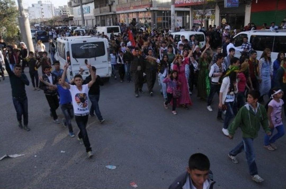 Cizre'de Nevruz Kutlamaları Sonunda Olaylar &Ccedil;ıktı