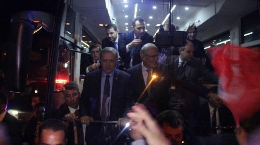 Vatandaşlar Başbakan&rsquo;ın &Ouml;n&uuml;n&uuml; Kesti