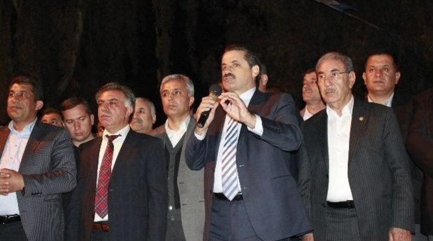 Bakan &Ccedil;elik Ceylanpınar&rsquo;da Halka Hitap Etti