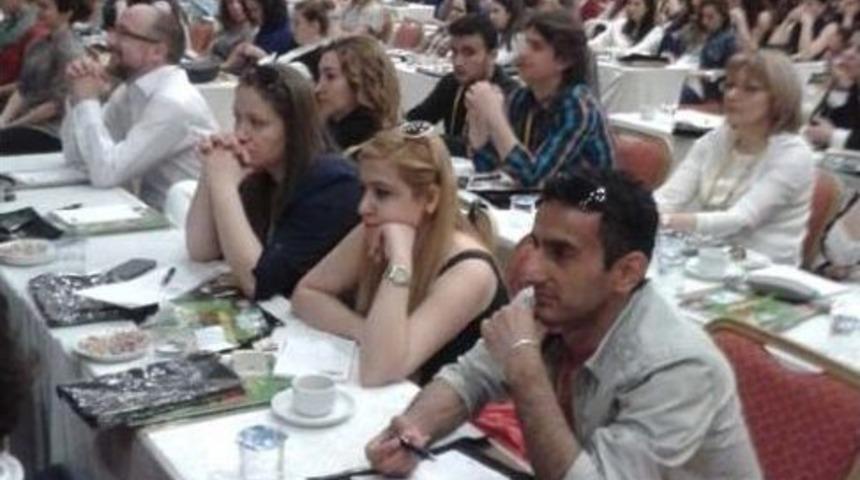 &lsquo;d&uuml;nyayı Sınıfa, Sınıfı Hayata Taşımak&rsquo;