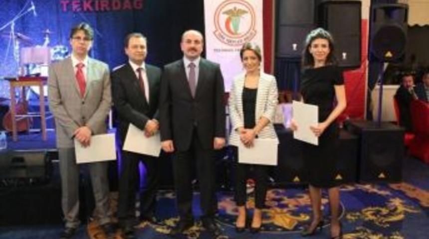 Tekirdağ&rsquo;da Yılın Doktoru Sema Halhallı Oldu