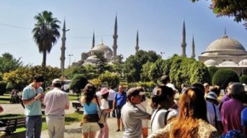 2013 Yılında Türkiye’yi 39,2 Milyon Kişi Ziyaret Ederek 32,3 Milyar Dolar Turizm Geliri Bıraktı