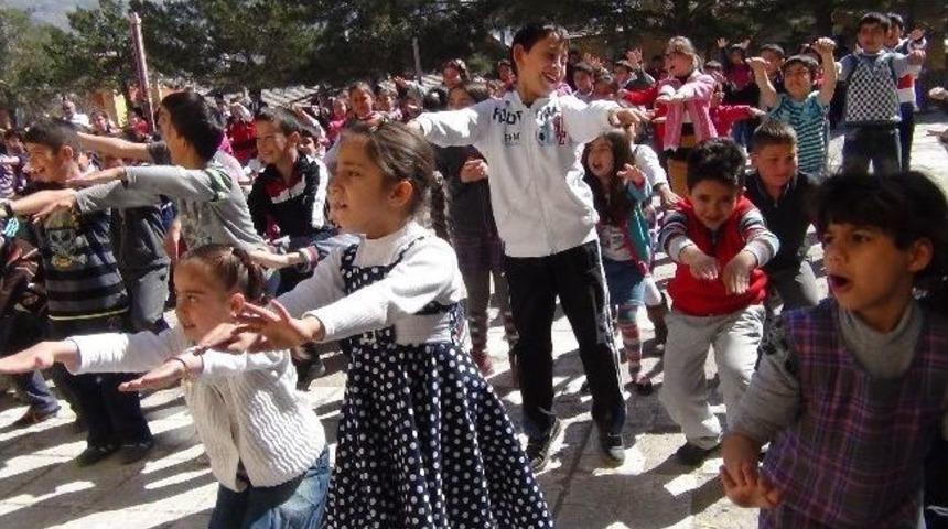 Erzincan’da İki Ders Arası 5 Dakika Spor