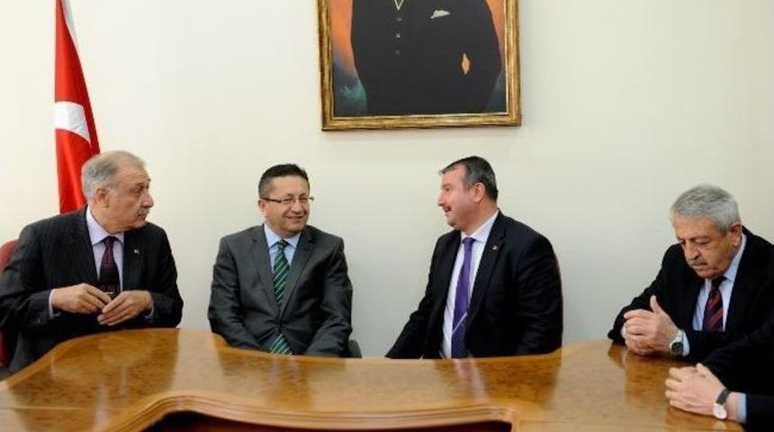 Başkan Tiryaki Hız Kesmiyor