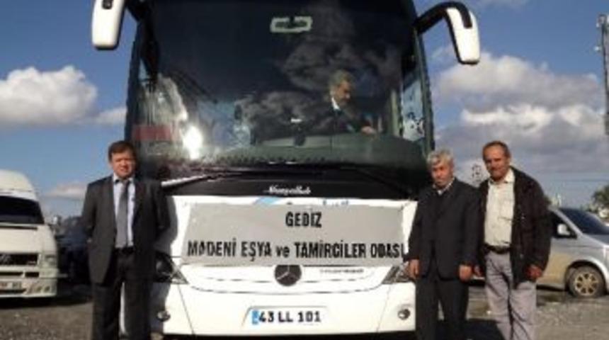 Gediz Madeni Eşya Ve Tamirciler Odası &Uuml;yeleri T&uuml;yap Kapı-cam-pencere Fuarını Gezdi