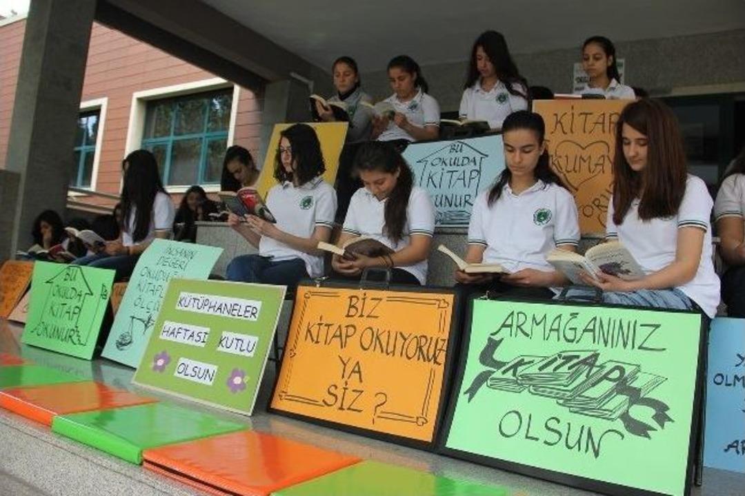 Okulda Kitap Okuma Etkinliği