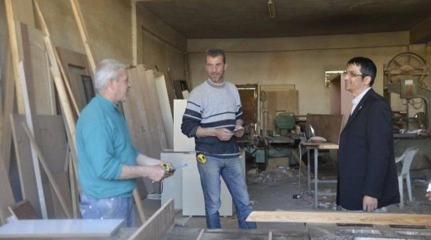 Dsp Kuşadası Belediye Başkan Adayı Karabulut Sanayi Esnafını Ziyaret Etti