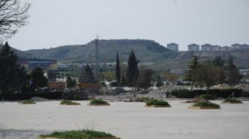 Egs&rsquo;nin Yıkımına Başlandı