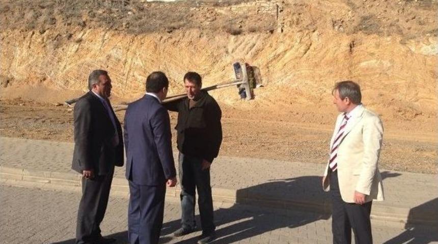 Milletvekili &Ouml;zbek'ten, Ak Parti Aydıntepe Başkan Adayına Destek