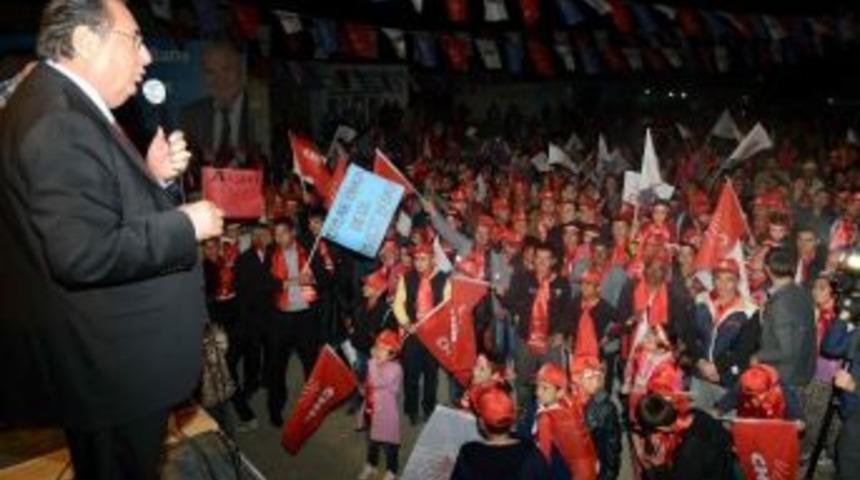 &Ouml;zcan&rsquo;dan Sosyal Proje Atağı