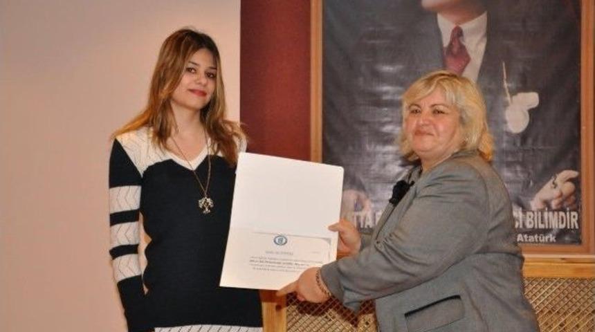 B&uuml; Eğitim Fak&uuml;ltesi Dekanı Prof. Dr. Firdevs G&uuml;neş: