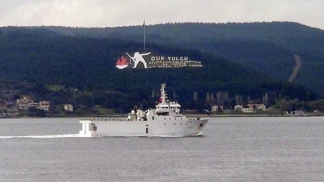Fransız Savaş Gemisi Çanakkale Boğazı'ndan Geçti