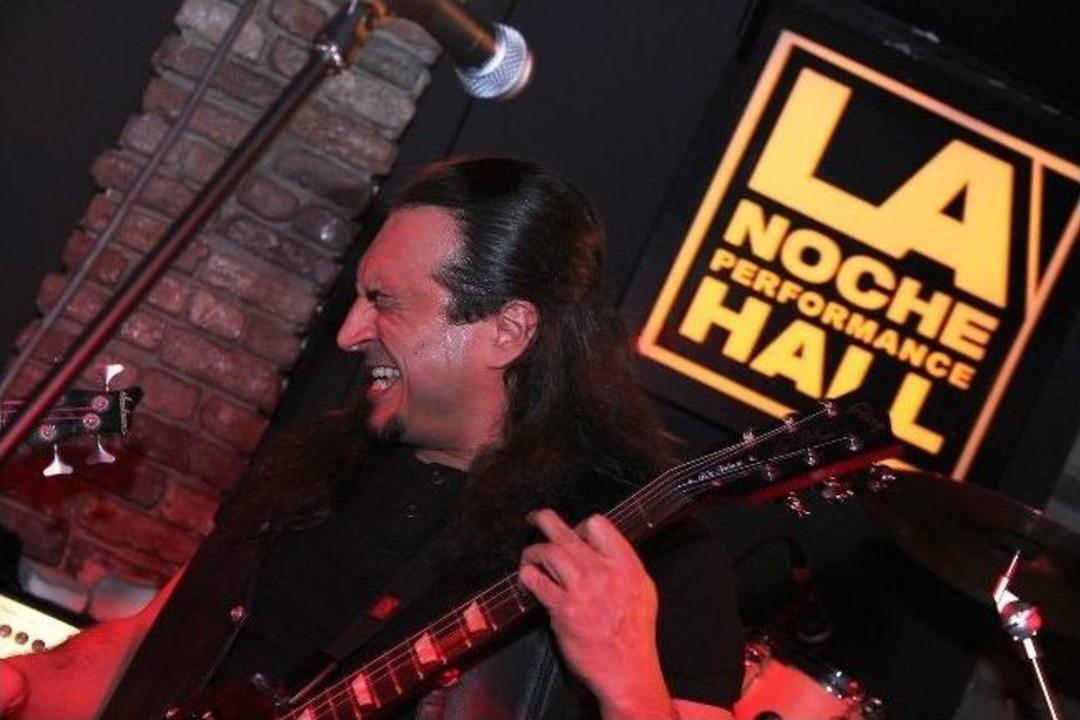 Og&uuml;n Sanlısoy Hayranlarıyla Buluştu