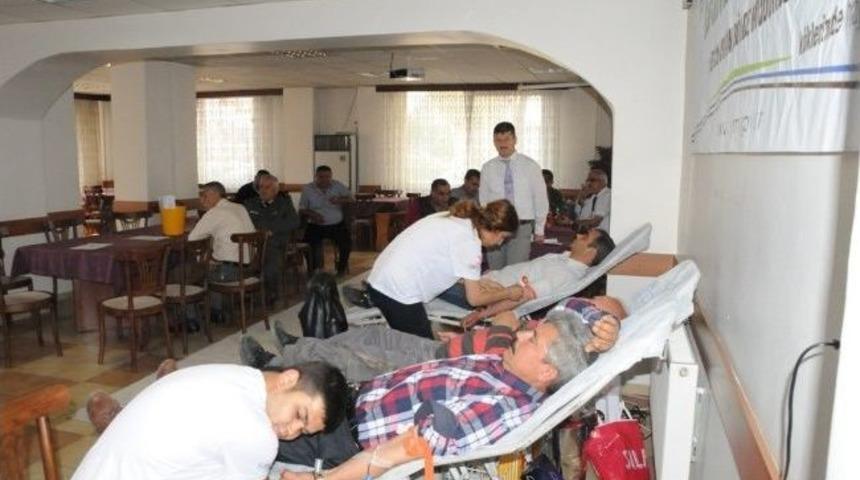 Ormancılardan Kızılay'a Kan Bağışı