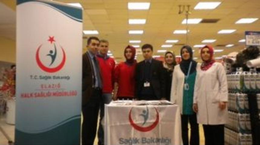 Halk Sağlığı M&uuml;d&uuml;rl&uuml;ğ&uuml; Tarafından Tuz Standı Kuruldu