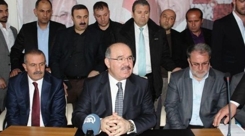 Ak Parti Genel Başkan Yardımcısı H&uuml;seyin &Ccedil;elik Van&rsquo;da
