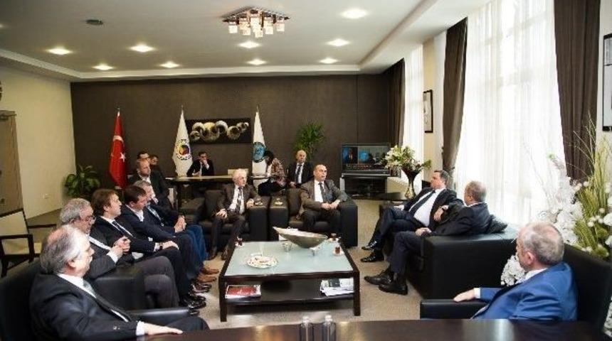 Kosova Başkonsolosundan Sakaryalı İşadamlarına Davet