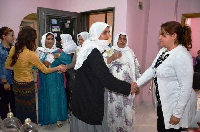 Şırnak ta  zahide Kadın Dayanışma Merkezi  Hizmete A&ccedil;ıldı 1