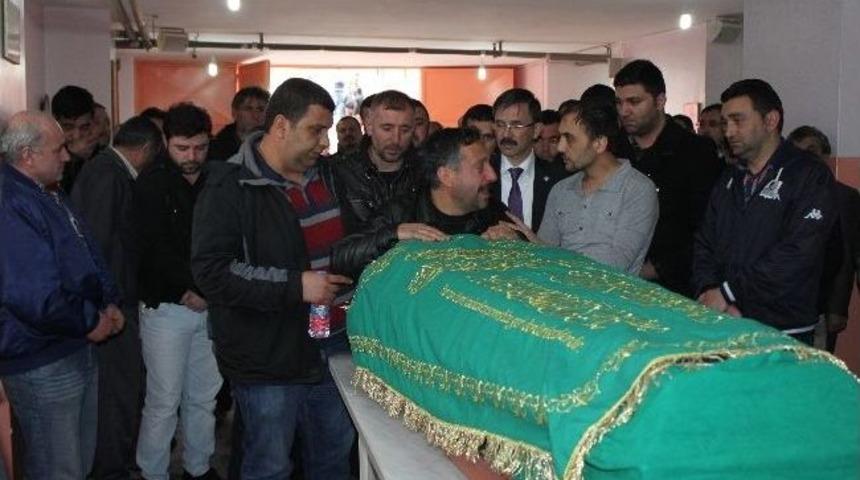 &Ouml;ld&uuml;r&uuml;len Kurtlar Vadisi Oyuncusu Son Yolculuğuna Uğurlandı