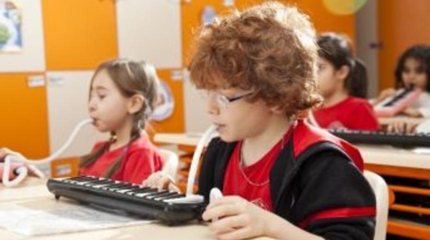 Anabilim Kariyer Akademisi M&uuml;zik Kariyeri İ&ccedil;in İlk Adımı Atıyor