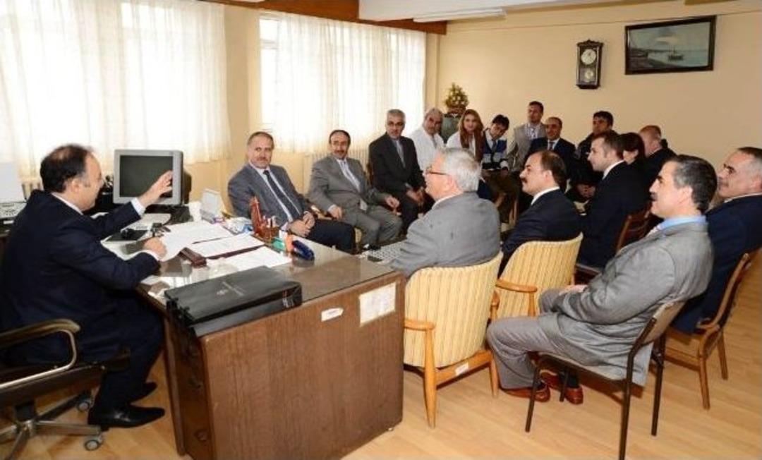 Vali Altıparmak Sigarayı Bırakan &Ouml;ğretmenleri Tebrik Etti