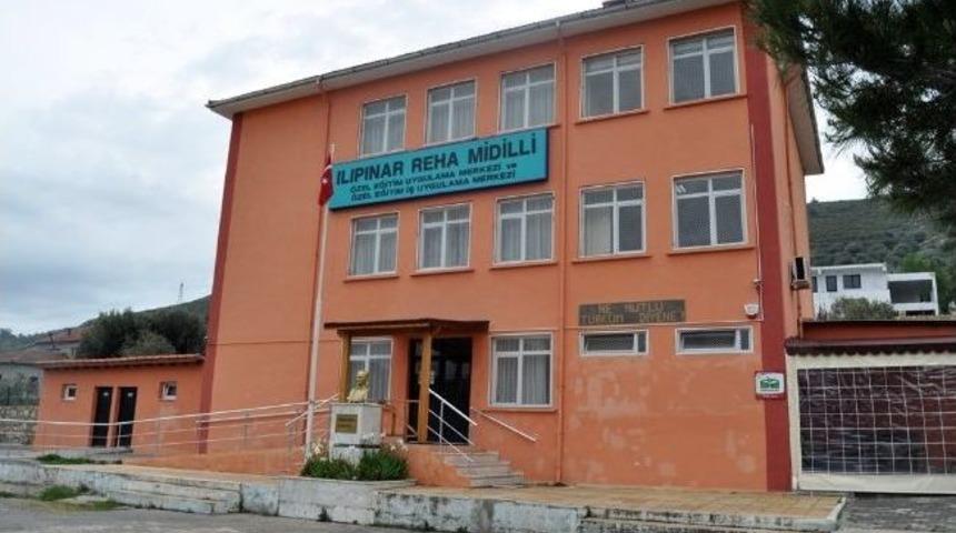 Fo&ccedil;a Belediyesi, ''okullar Hayat Olsun Projesi''ne Destek Veriyor