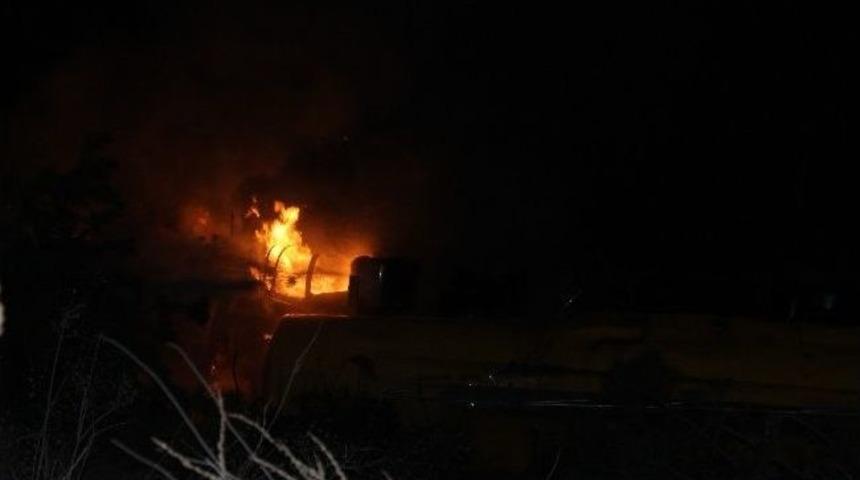 Başkent&rsquo;te Mazot Y&uuml;kl&uuml; Tanker Alev Alev Yandı