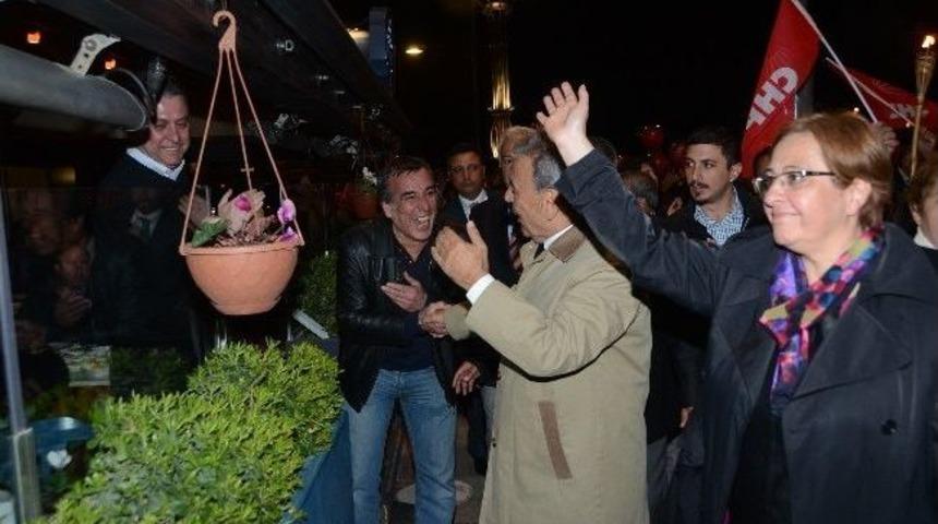 İzmir&rsquo;de Chp&rsquo;den Se&ccedil;im Y&uuml;r&uuml;y&uuml;ş&uuml;