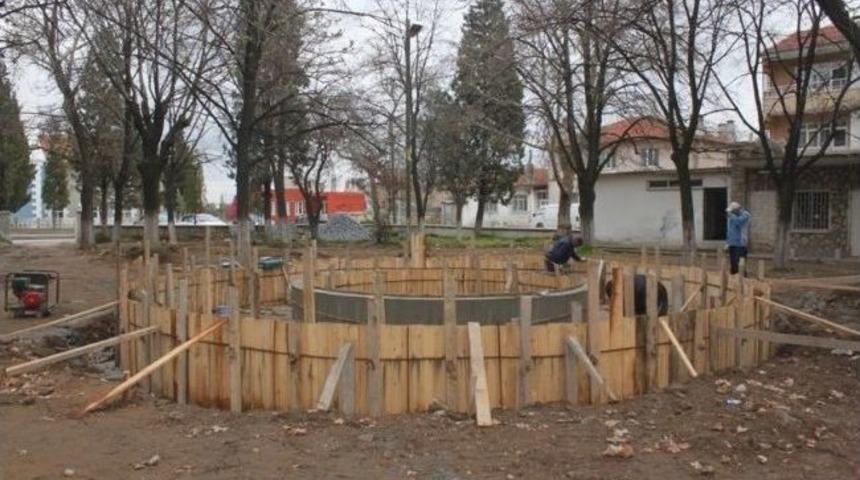 Kırklareli Yayla Mahallesi Meydan D&uuml;zenleme &Ccedil;alışmaları Devam Ediyor