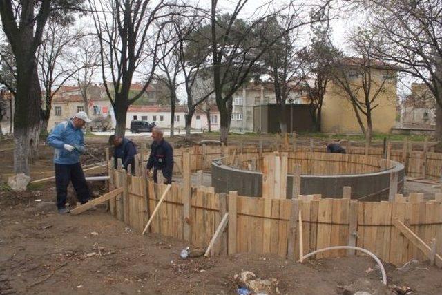 Kırklareli Yayla Mahallesi Meydan Düzenleme Çalışmaları Devam Ediyor