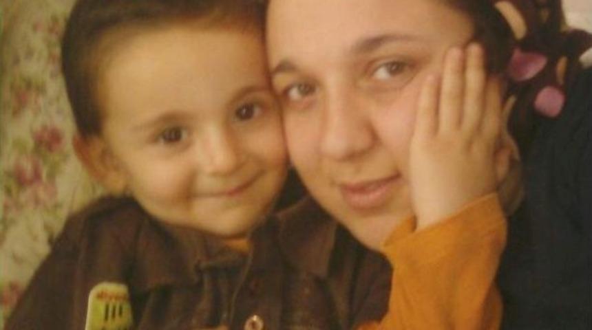 2.5 Yaşındaki &Ccedil;ocuk, İlik Bulunamazsa Hayatını Kaybedecek