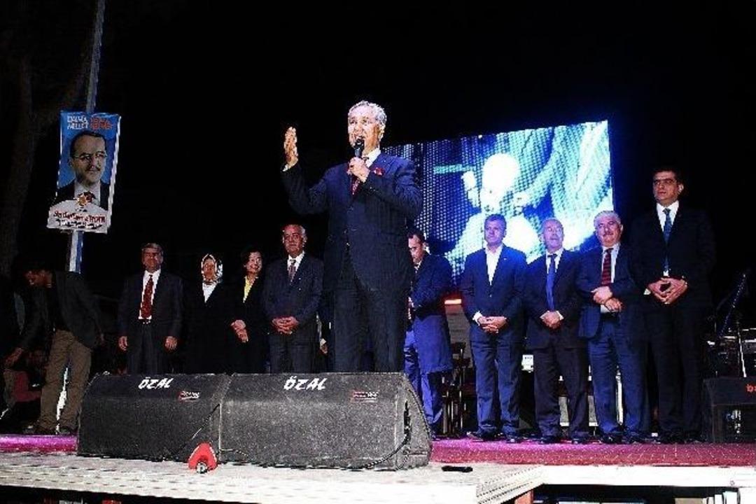 Başbakan Yardımcısı Arın&ccedil;, İskenderun&rsquo;da Konserli Mitinge Katıldı