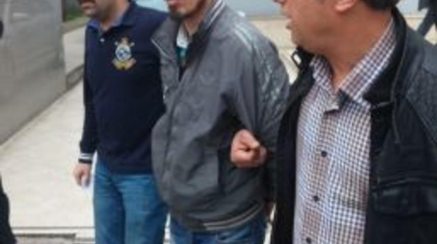 Sahte Asker Yol Masrafları Bahanesiyle 10 Kişiyi Dolandırdı