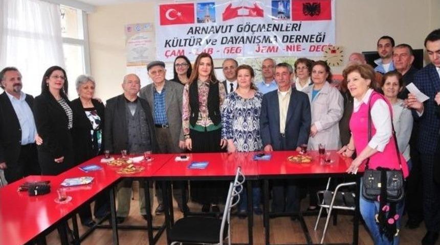Hotar, Se&ccedil;im &Ccedil;alışmalarına Karşıyaka&rsquo;da Devam Etti