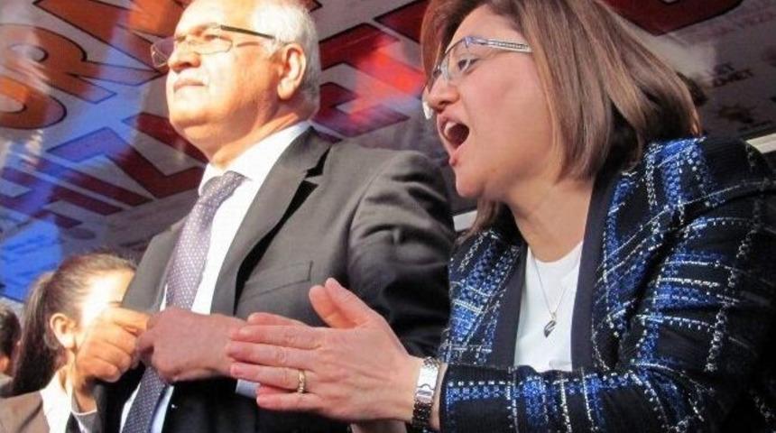 Fatma Şahin, 8 Bin 500 Kişilik Araban Mitinginde Moral Buldu