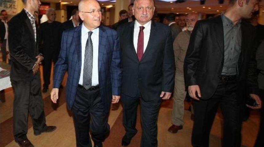 Yaşar&rsquo;a Sarı Baretlilerden Destek