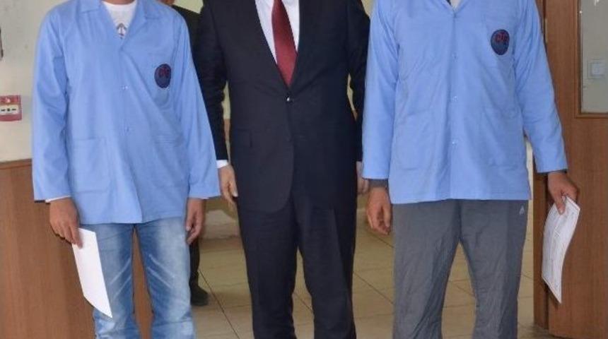 İşkur, Kursiyer H&uuml;k&uuml;ml&uuml;lere Sertifikalarını Verdi